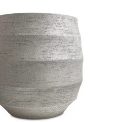 Bordo Balloon Planter - Clay 8 Bordo Balloon Planter - Clay -Hortology Shop Bordo Balloon Planter Clay DETAIL 2