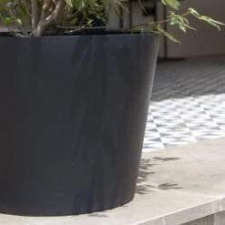 Bucket Natural Planter - Black -Hortology Shop BucketNaturalPlanter Black 3