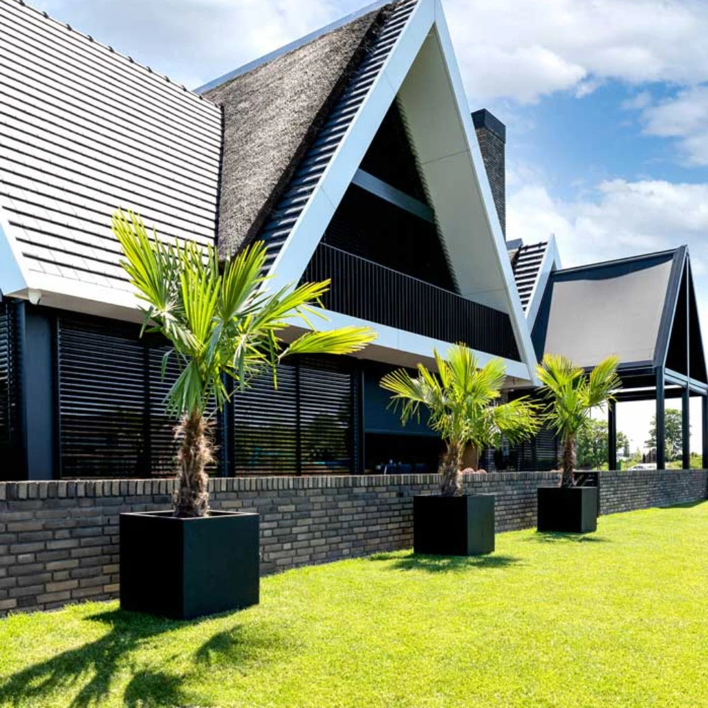 Grigio Cube Planter - Anthracite Concrete 2 Grigio Cube Planter - Anthracite Concrete - Image 2