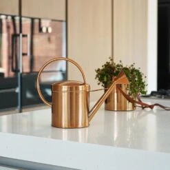 Kensington Indoor Traditional Watering Can 2L - Copper -Hortology Shop Kensington Indoor Traditional Watering Can 2L Copper