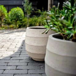 Bordo Balloon Planter - Sand -Hortology Shop Luca Lifestyle Bordo Balloon Sand 2